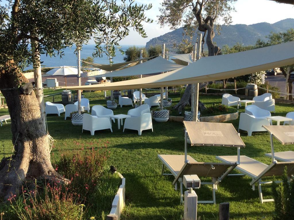 Holiday Lodge Al Porto Mattinata Luaran gambar