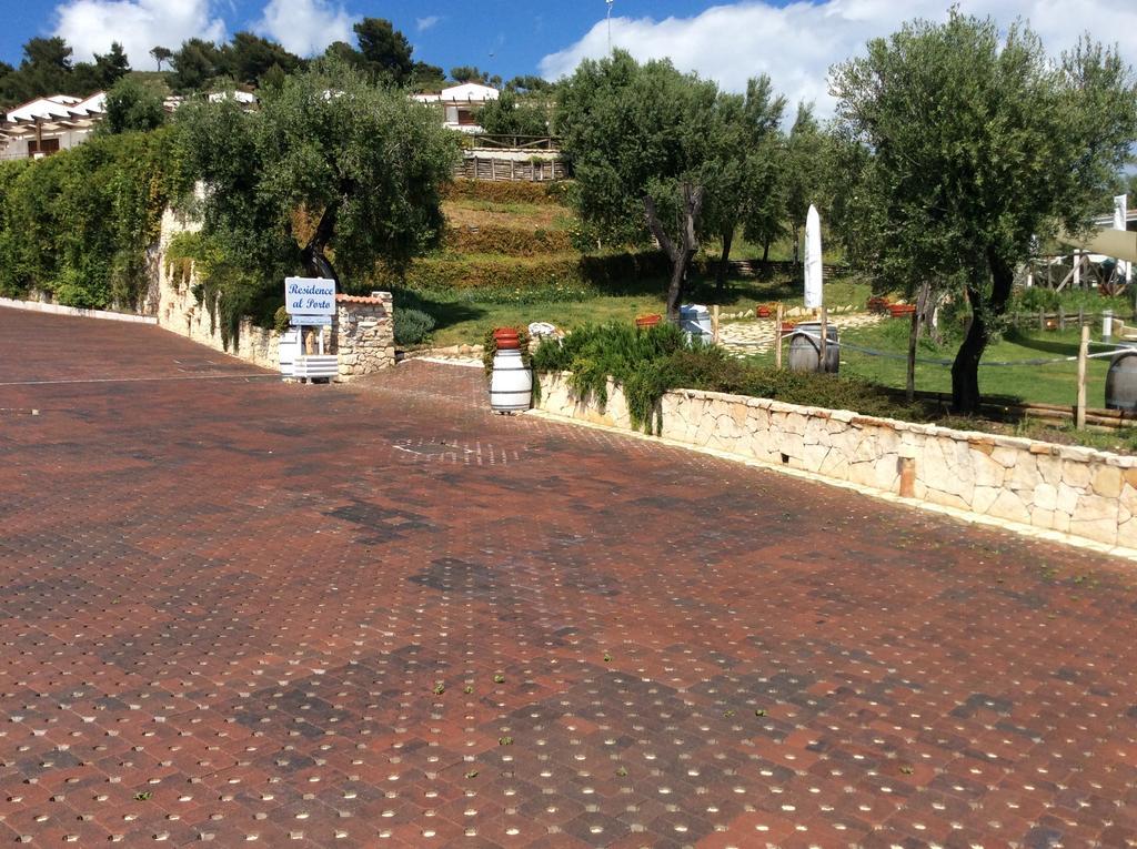 Holiday Lodge Al Porto Mattinata Luaran gambar