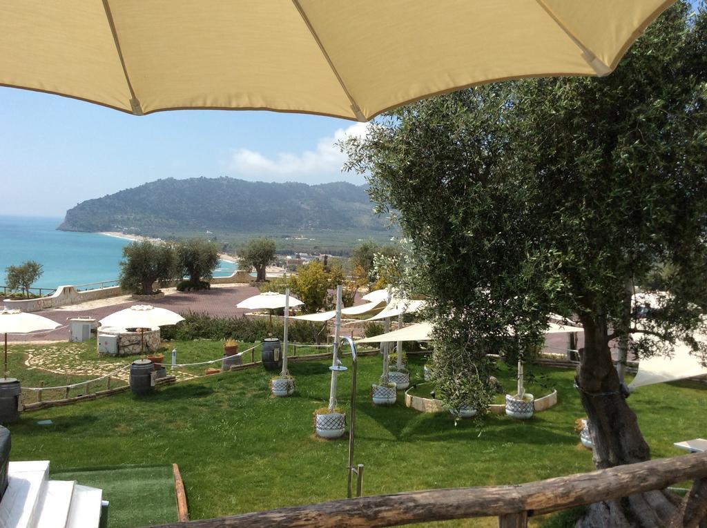 Holiday Lodge Al Porto Mattinata Luaran gambar