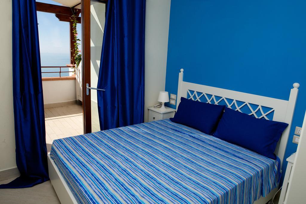 Holiday Lodge Al Porto Mattinata Bilik gambar