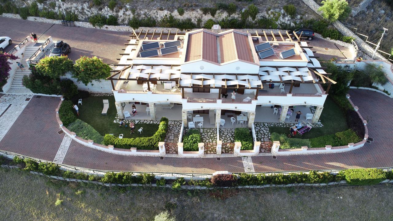 Holiday Lodge Al Porto Mattinata Luaran gambar