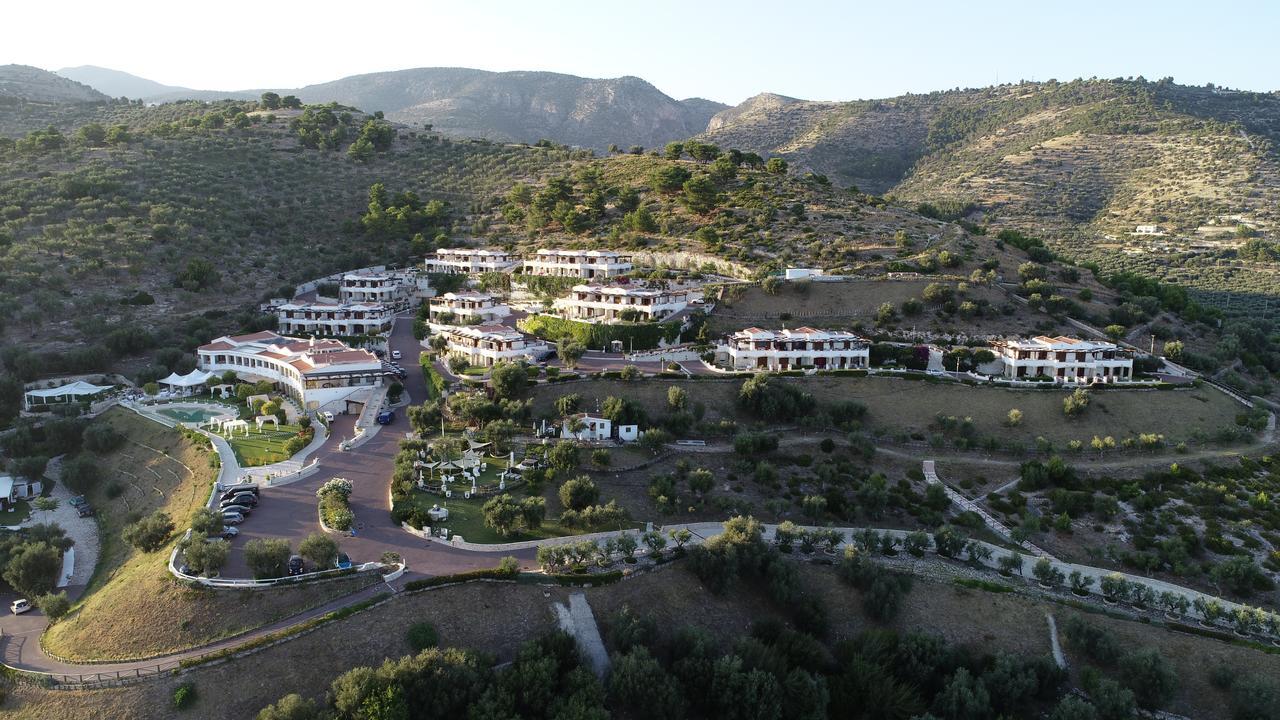 Holiday Lodge Al Porto Mattinata Luaran gambar