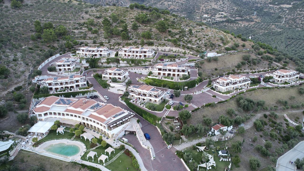 Holiday Lodge Al Porto Mattinata Luaran gambar